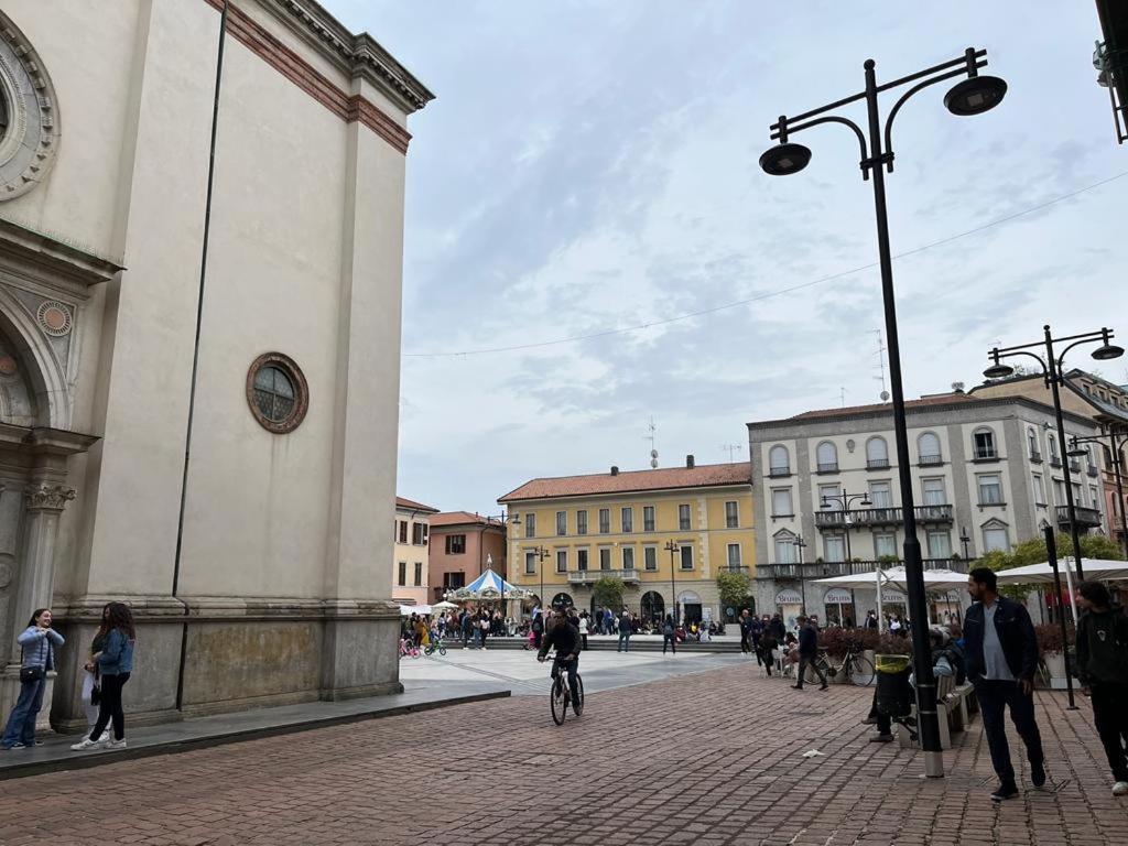 Loft Matteotti - Studio In Centro Busto Arsizio Exterior foto